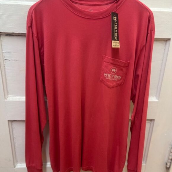 NWT Heybo Weathered Lab Stamp LS T-Shirt- Holly Berry - Picture 3 of 3